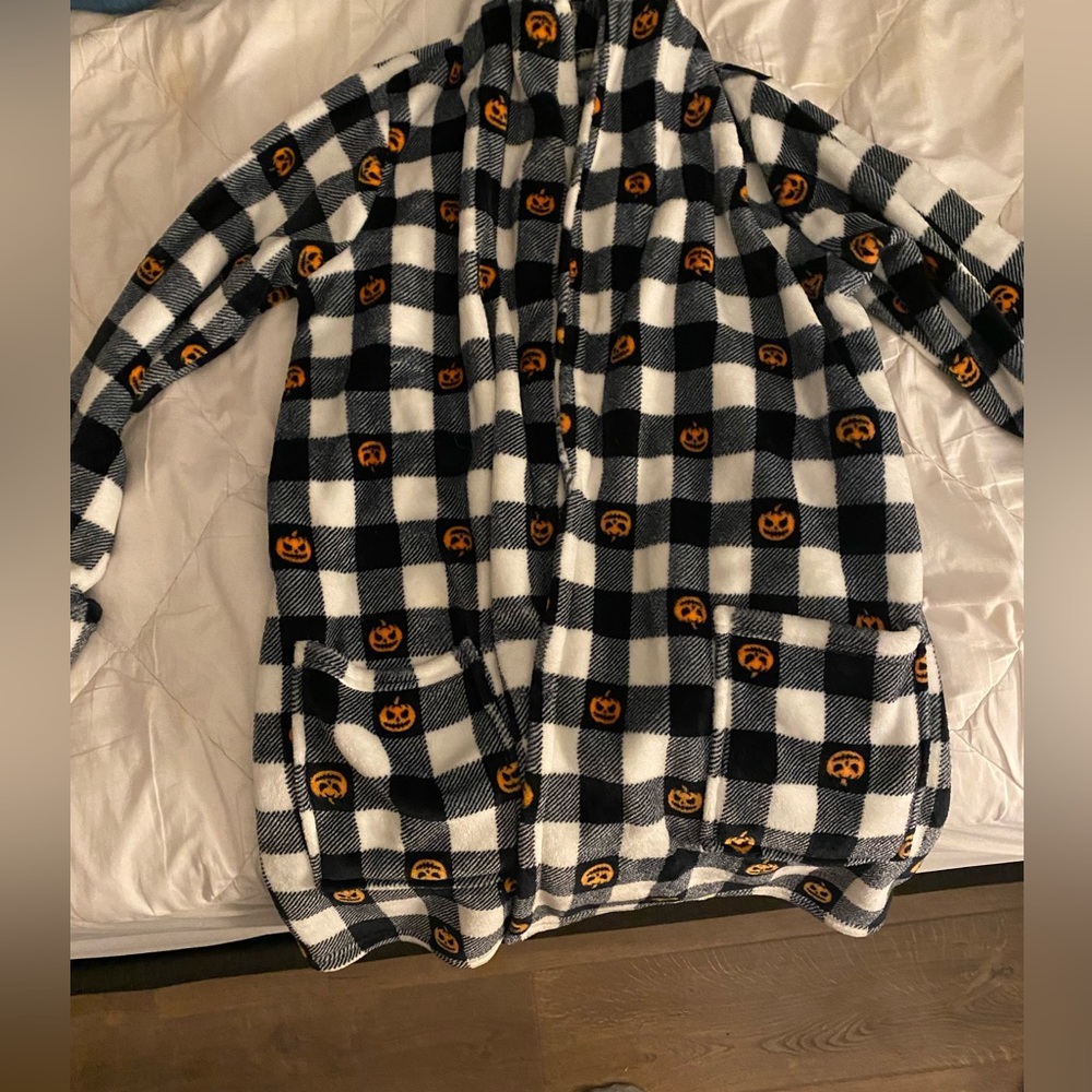 Fleece robe